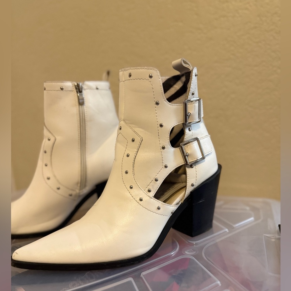 PrettyLittleThing White Ankle Booties with Pointed Toe